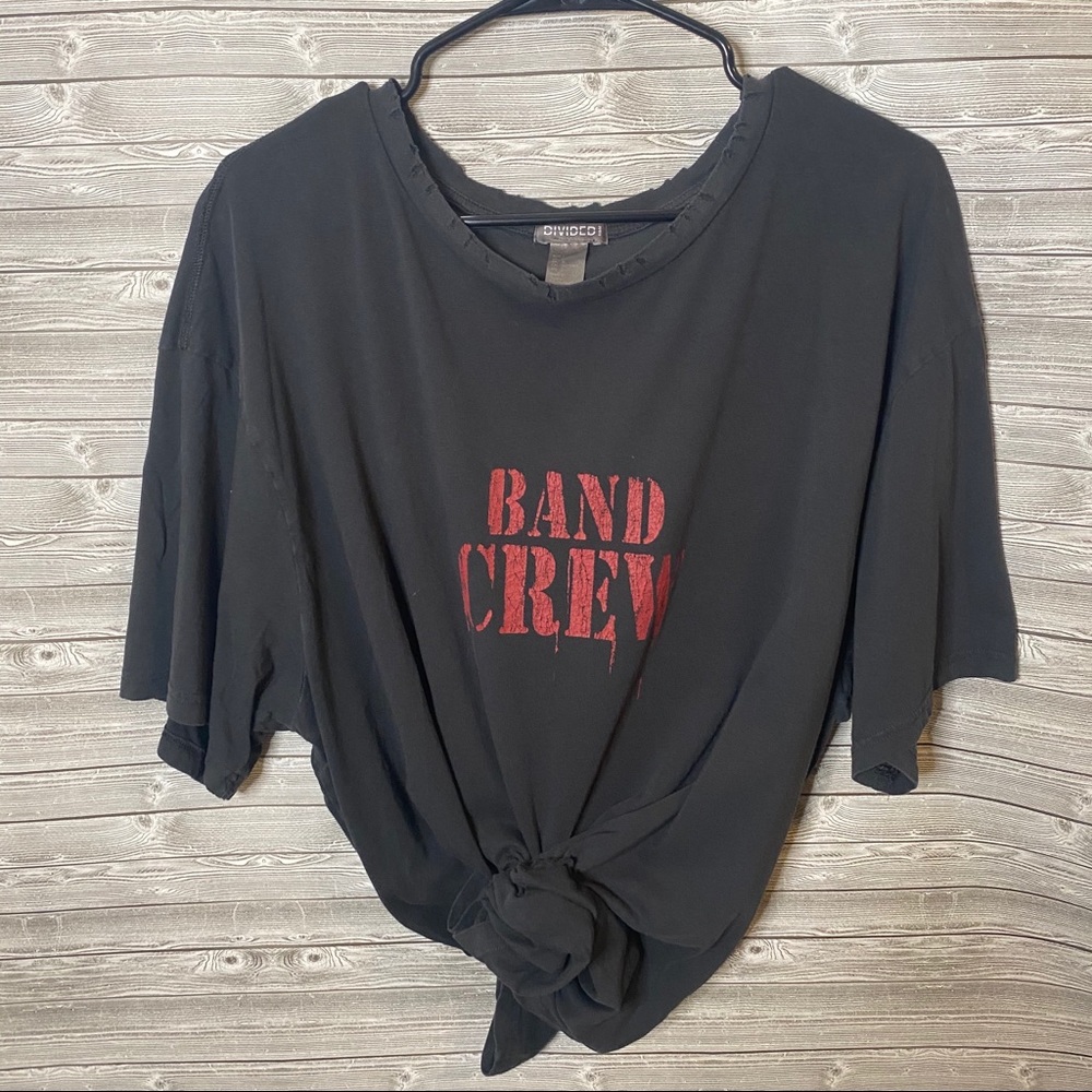🐝 Distressed Neck Band Crew Short Sleeve T Shirt